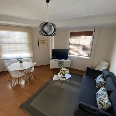 Piso Auditorio Centro アパート ラ・オロタバ